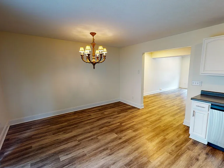 108 Katerina Dr — Photo 5