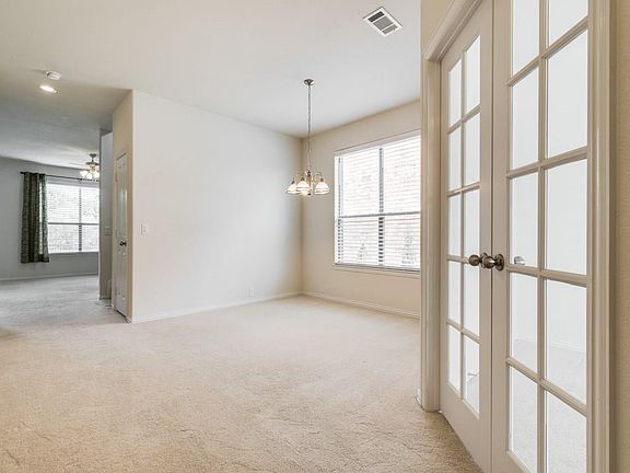 4th image of 3833 Weatherstone Dr