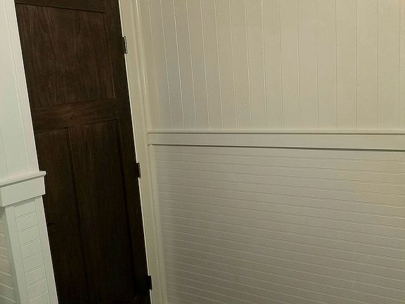Laundry/mudroom 