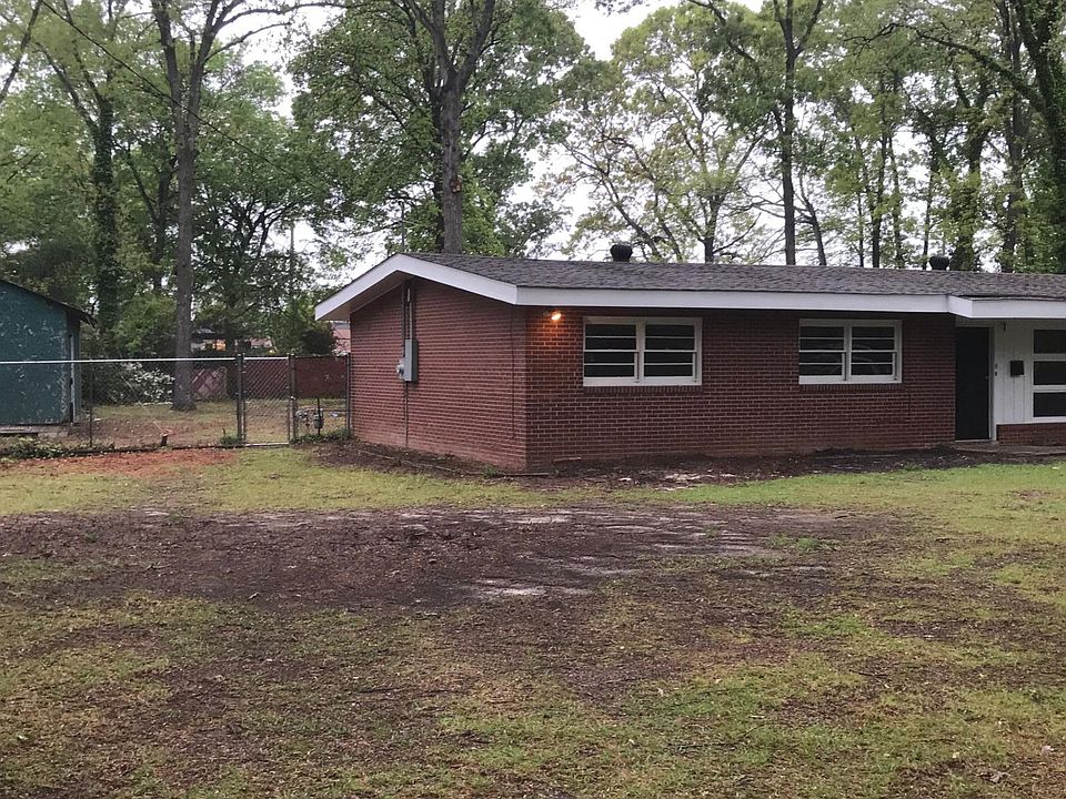 2nd image of 207 Donald Dr