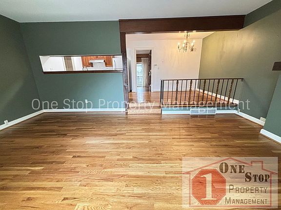 2nd image of 437 W 104th St APT B