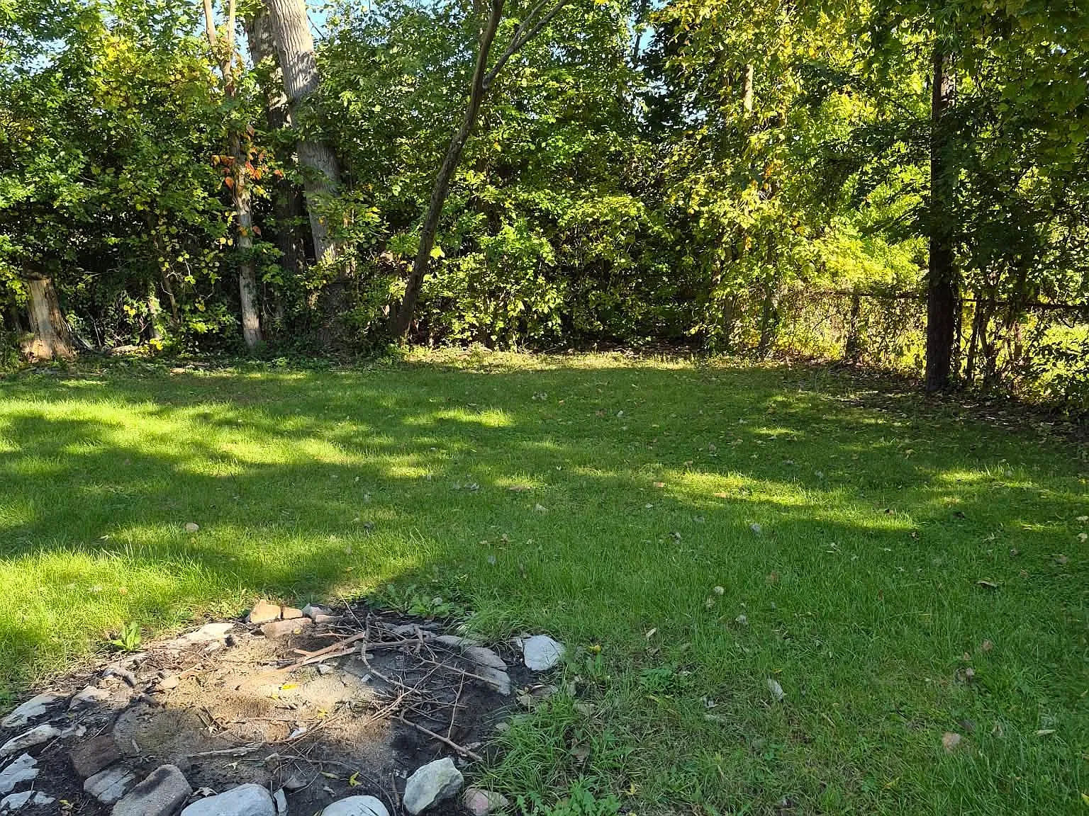3 bed, 1.5 bath, 944 sqft, $1,400 — Photo 3