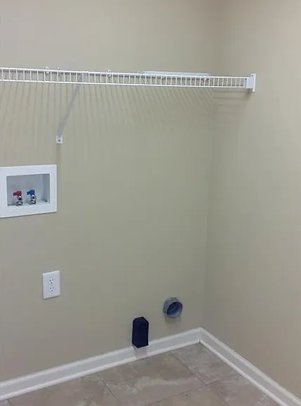 8709 Lindsey Ln — Photo 15