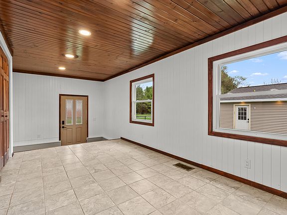 5th image of 10635 W West Ave