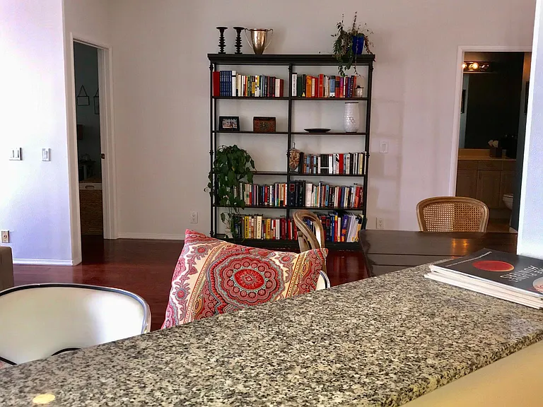 8349 Blackburn Ave #302 — Photo 151