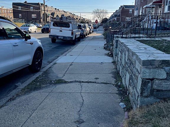 3rd image of 6814 Eastwood St