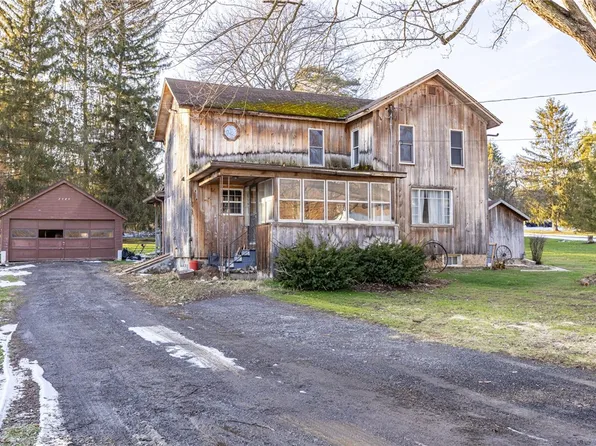 3989 Dean Rd, Marion, NY 14505