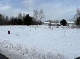 15 Ormsby Cir, Peru, NY 12972