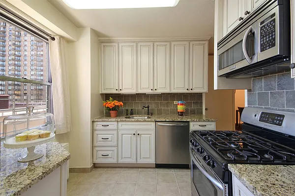 Sold by Corcoran | media 3