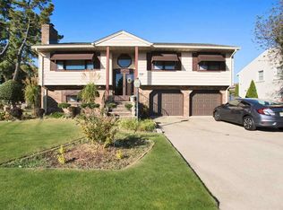 1 Mariani Dr, Little Ferry, NJ