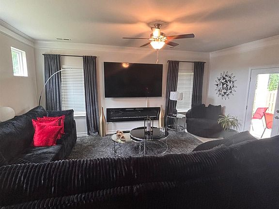 5th image of 1005 Tanger Glen Trl