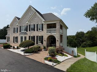 7020 Ordway Rd, Centreville, VA 20121