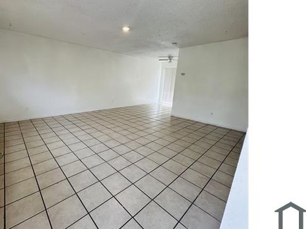 2261 N Chestnut Ave #101