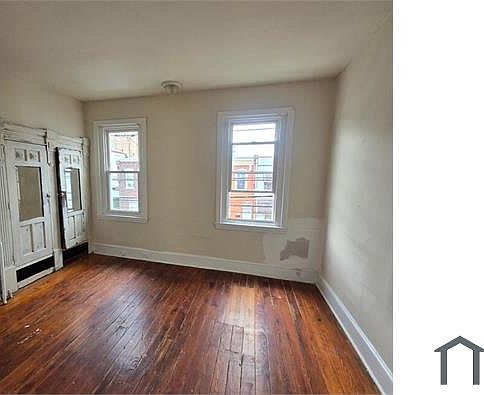 4th image of 3106 Emerald St
