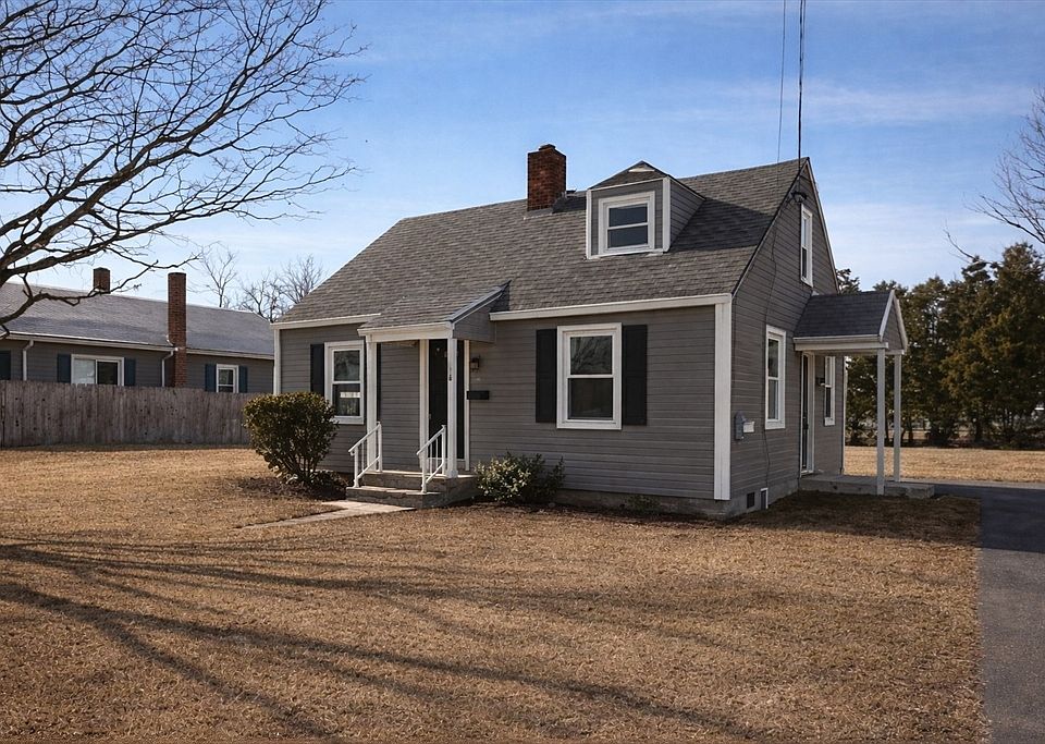 1st image of 118 Pilgrim Rd