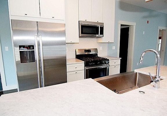 3rd image of 196 Walden St #3