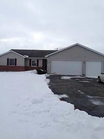 553 Jasmine St photo 1
