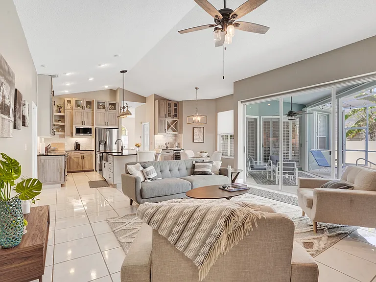 3012 E Vina Del Mar Blvd — Photo 25