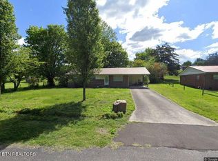 542 Fairfield Dr, Newport, TN 37821
