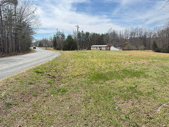 Long road frontage