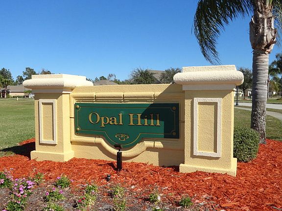 3rd image of 112 Opal Hill Cir