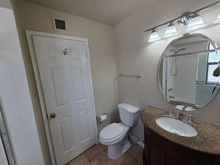 1809 E Frier Dr #2 — Photo 19