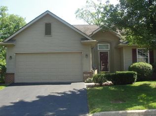 873 Persimmon Dr, Brighton, MI 48116