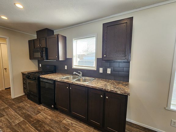 5th image of 4359 Dogwood Blvd #489
