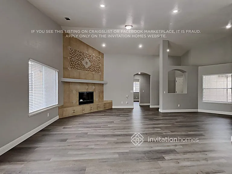 1182 Park Heights Dr — Photo 5