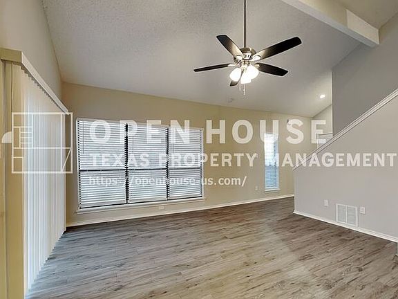 4th image of 1403 Golden Gate Dr