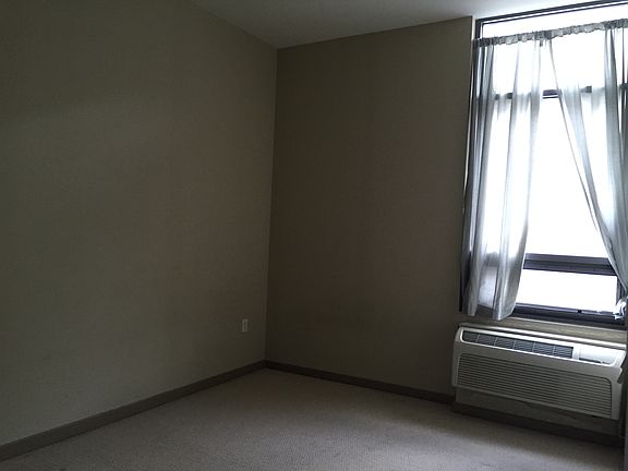 5th image of 111 N 9th St Unit 719