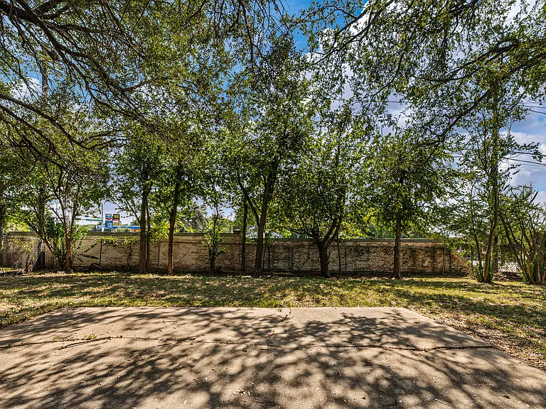 32300 Proctor Ave — Photo 48