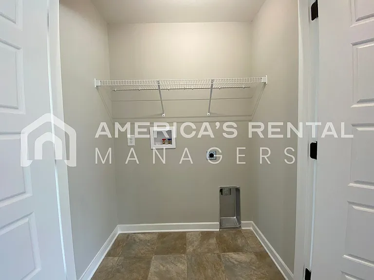 124 Sunlight Cir — Photo 15
