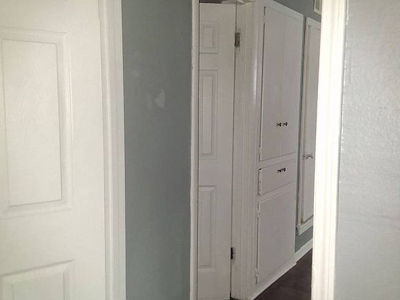 3rd image of 416 E Dunn Ave Unit 1