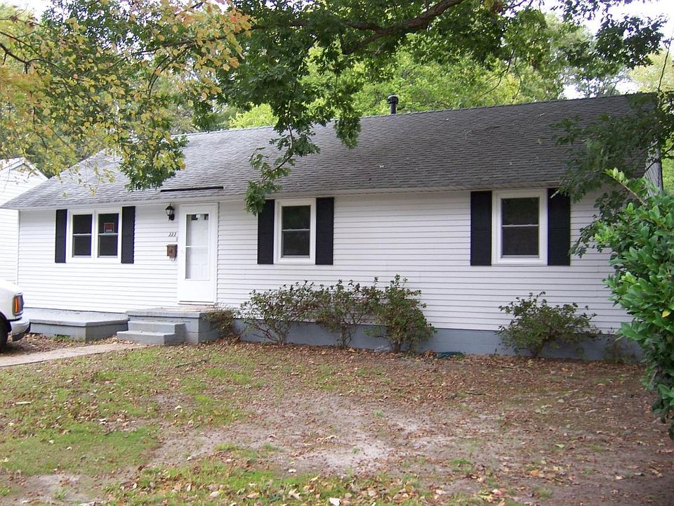222 Winchester Dr.