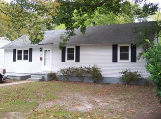 222 Winchester Dr, Hampton, VA 23666