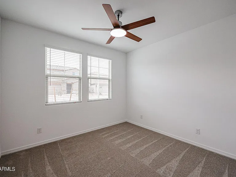 8752 W Medlock Dr — Photo 35