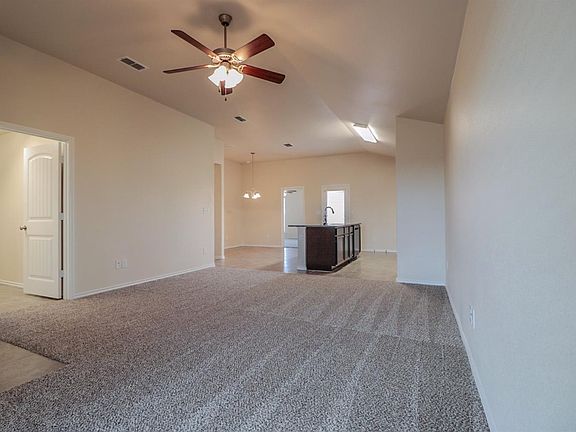 4th image of 13602 Avenue U