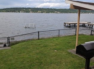 16933 SE 38th Pl, Bellevue, WA 98008