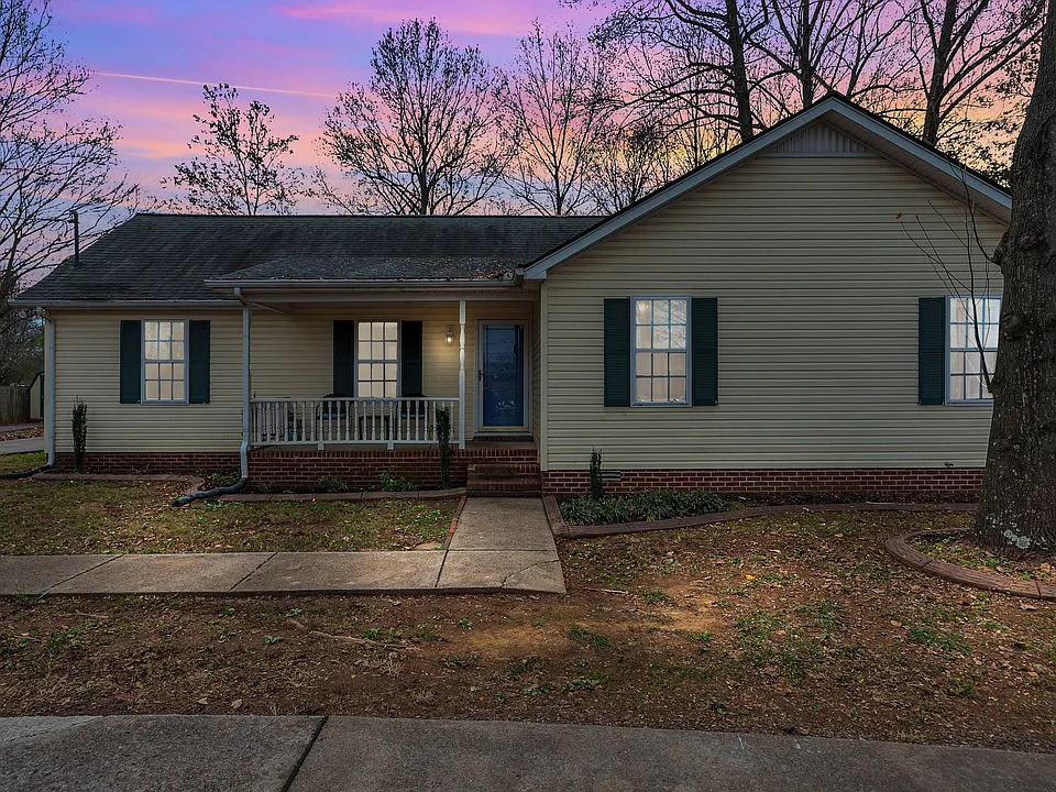 3716 Southridge Blvd