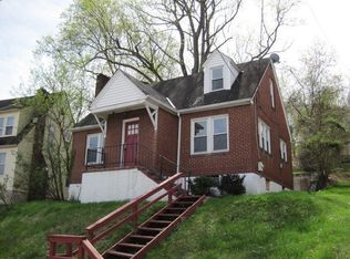 1807 Beechwood Dr, South Charleston, WV 25303