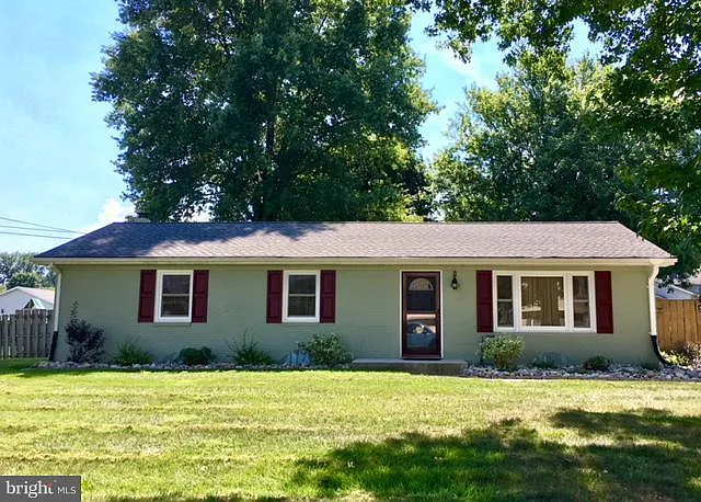 2756 Falling Spring Rd photo 1
