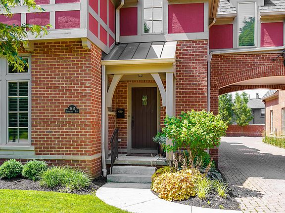 3rd image of 2455 Cambridge Blvd