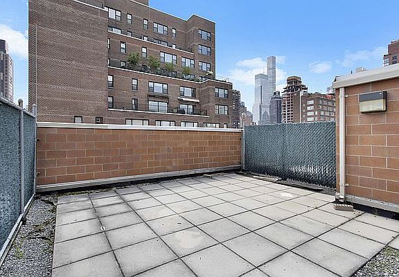 4th image of 345 E 64th St Ph C