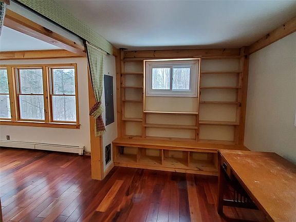 4th image of 36 Park Terrace Pl