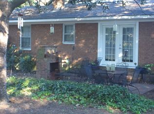 2164 Amoora Dr, Fayetteville, NC 28304