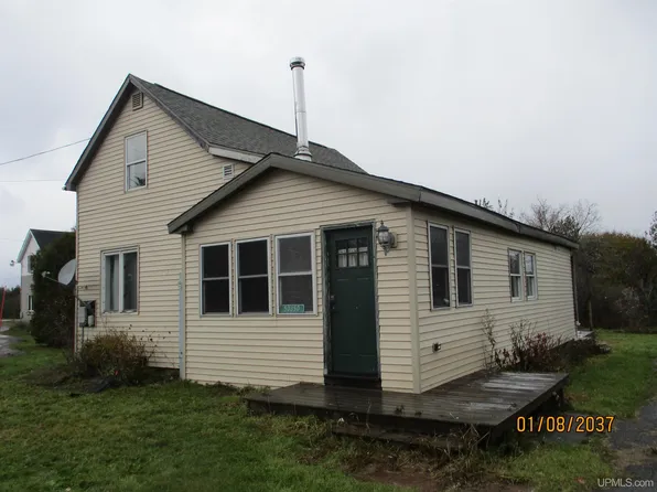 50350 Lake Annie Rd, Hancock, MI 49930