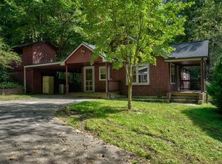 35 Bradley Branch Rd, Whittier, NC 28789