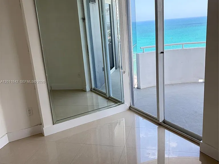 6301 Collins Ave #2203 — Photo 8