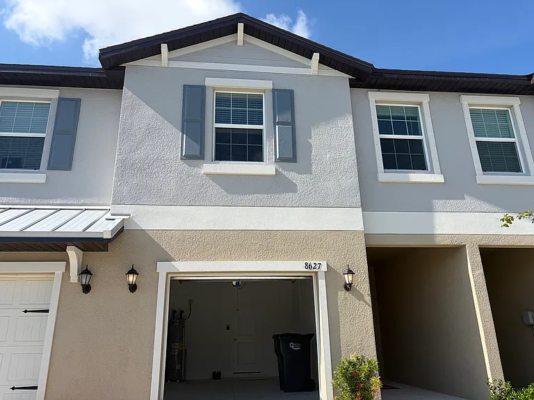 8627 Tropical Aire Ln — Photo 3